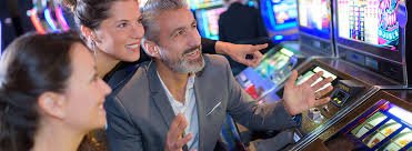 hasil taiwan Play'n GO live blackjack dealer and table layout on mobile screen